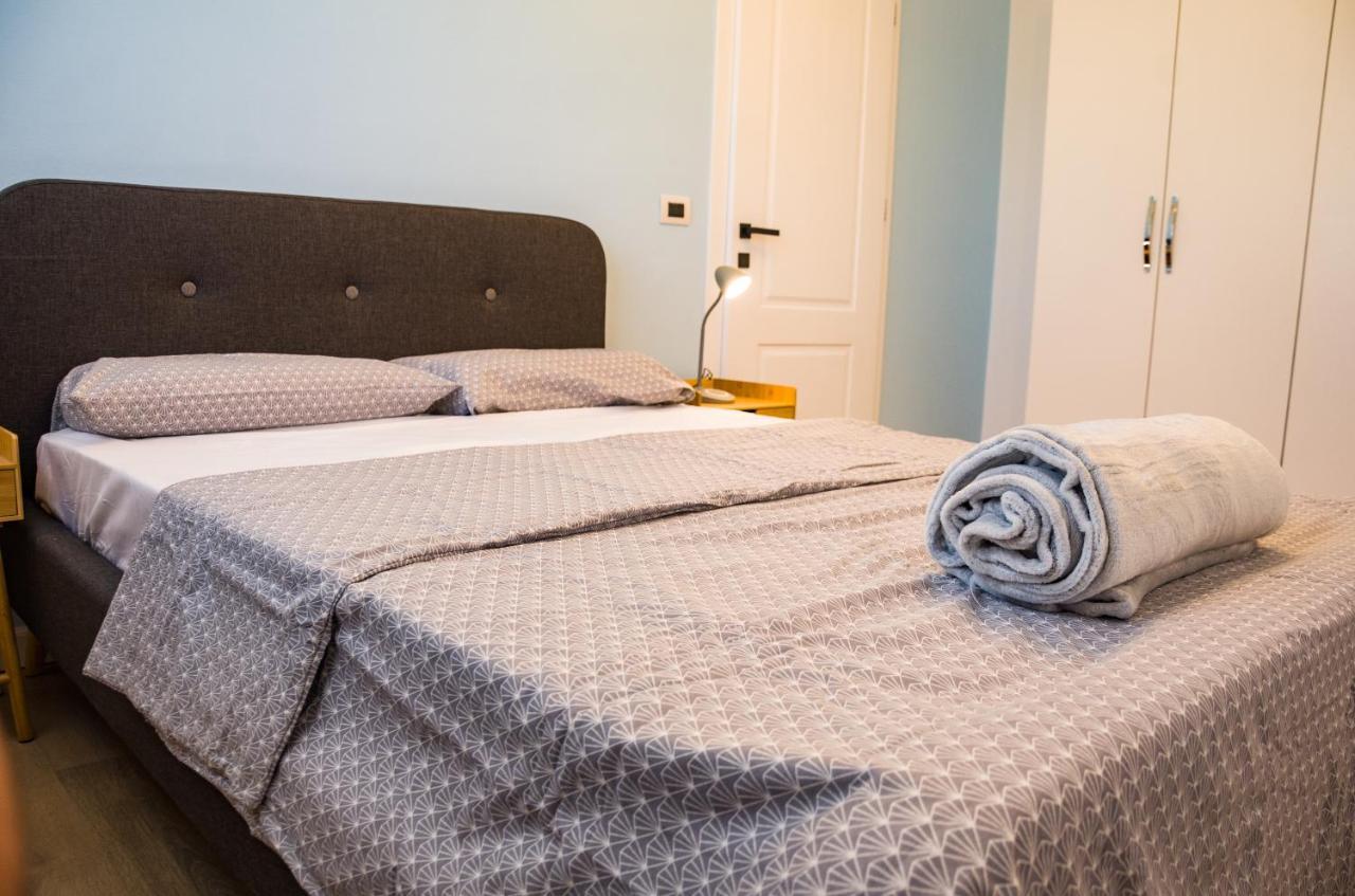 Bright Apartment Close To City Center Тирана Екстериор снимка